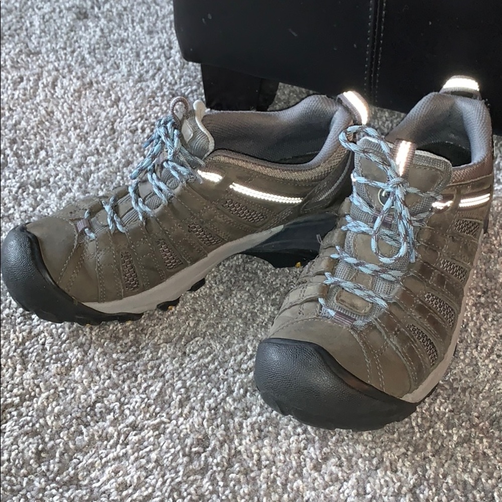 Keen Gray Hiking Shoes